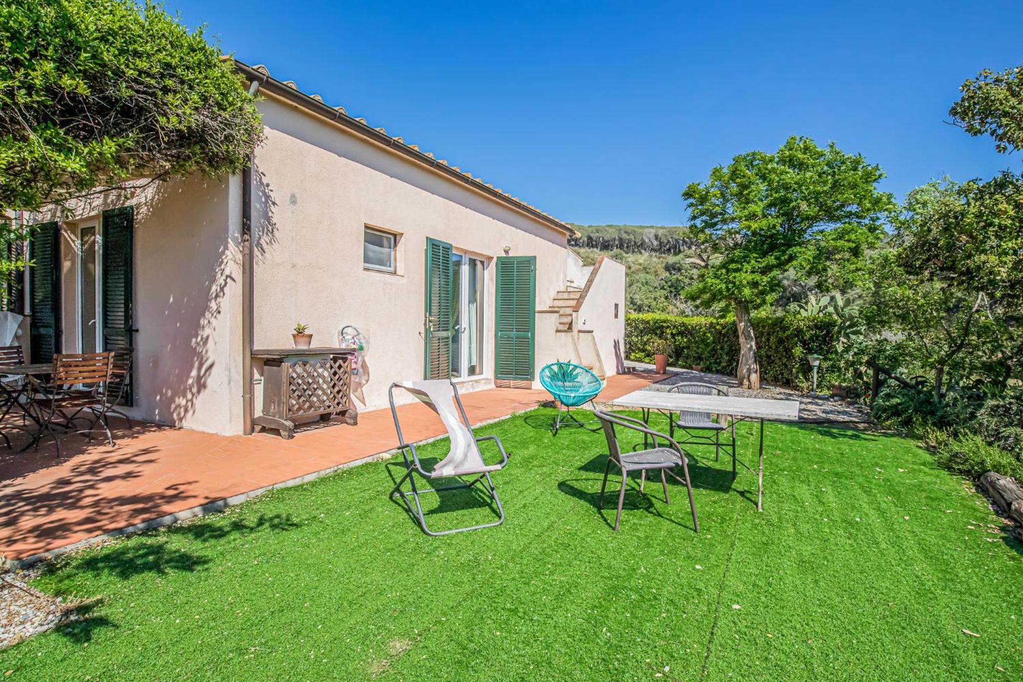 Casale Le Pitte Villa Porto Azzurro Exterior photo